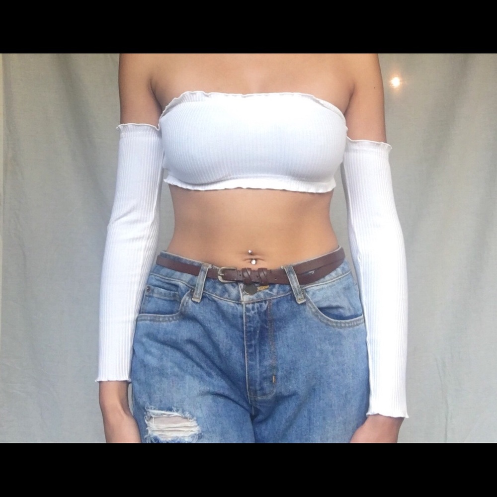 Long sleeved ribbed crop top